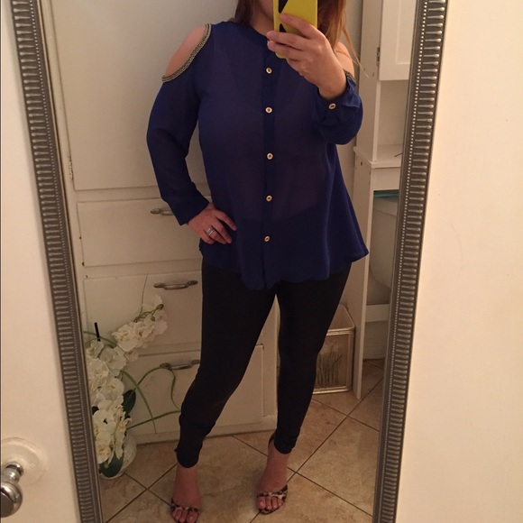 blue blouse