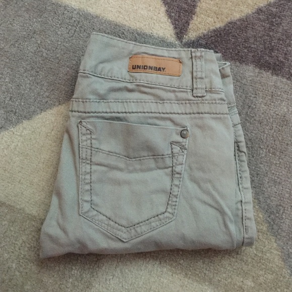 Khaki skinny jeans