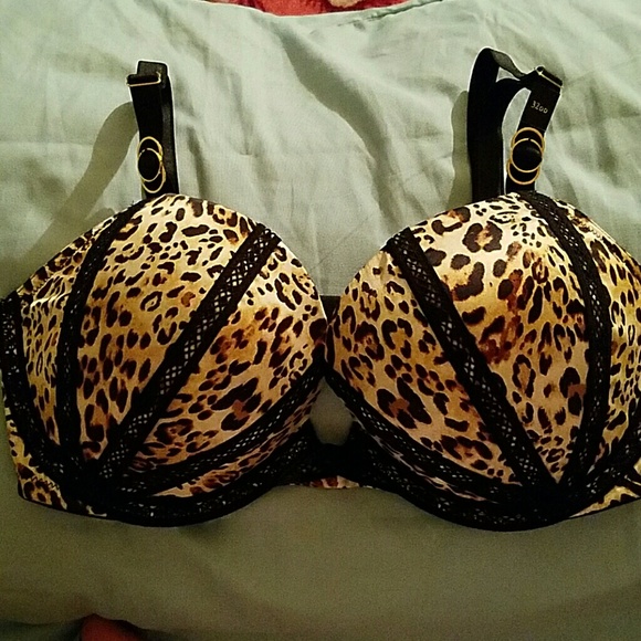 Brand new VS very sexy push up bra