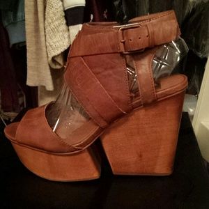 NWB Dolce Vita Wedge Platforms