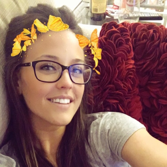 Meet your Posher, Kristen - Picture 2 of 4