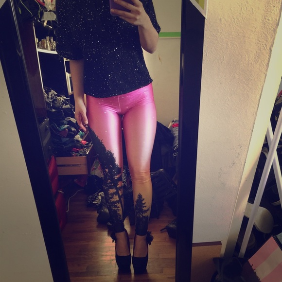 Cute forest night print leggings size small