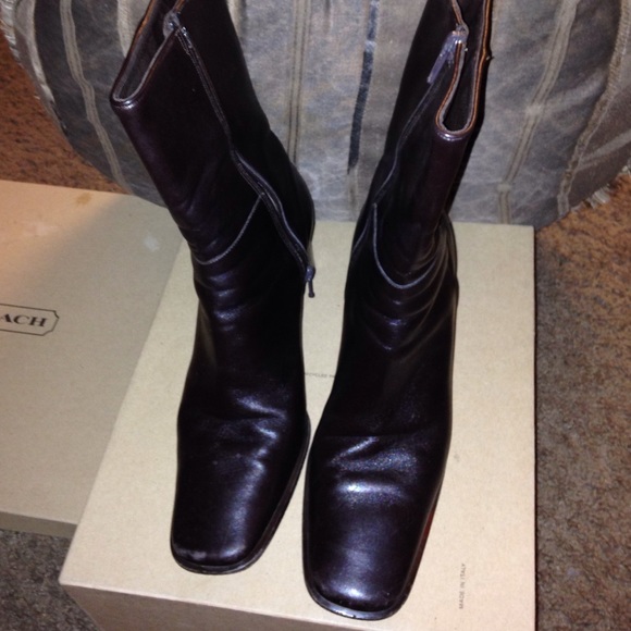 💯Authentic Coach Dark Brown zip up boots - Picture 1 of 4