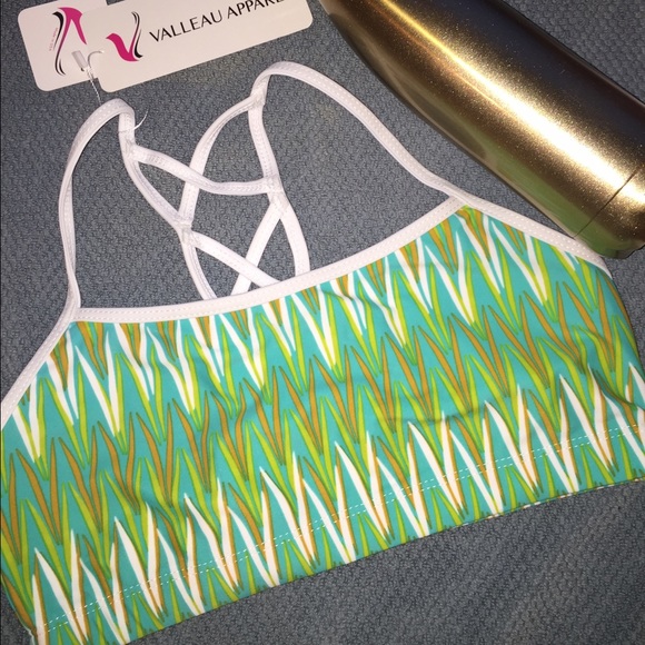 🕉 Valleau Apparel Ariel Sports Bra 🕉 - Picture 2 of 4