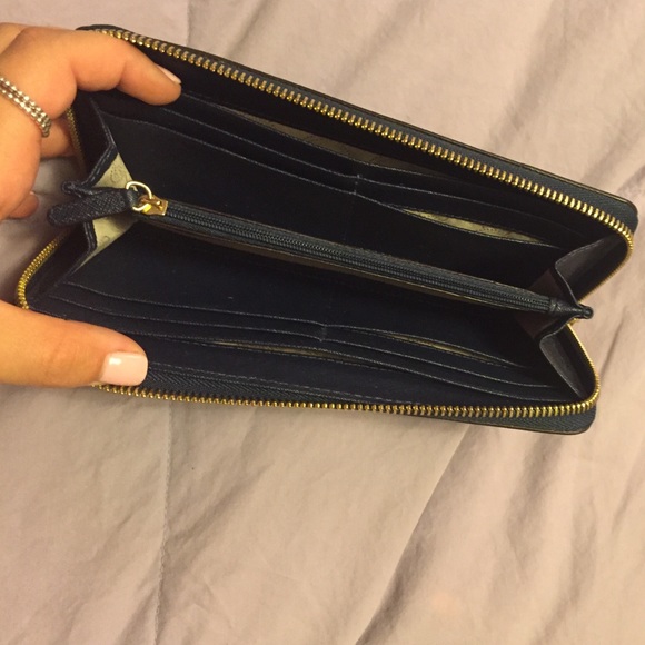 Michael Kors Wallet - Picture 3 of 3