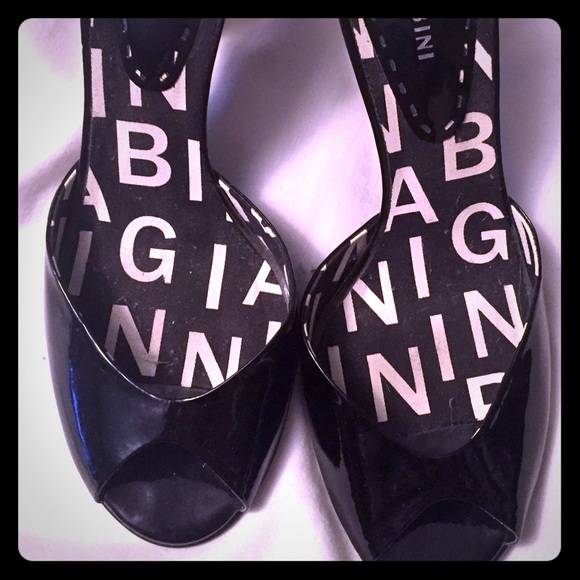 Like New Gianni Bini Heels