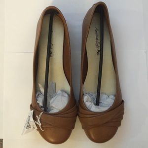 American Eagle Cognac Colored Bayley Twist Flats