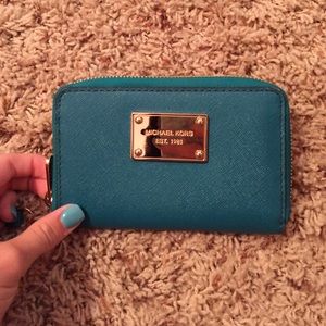 Michael kors wallet