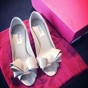 Valentino bow size 37