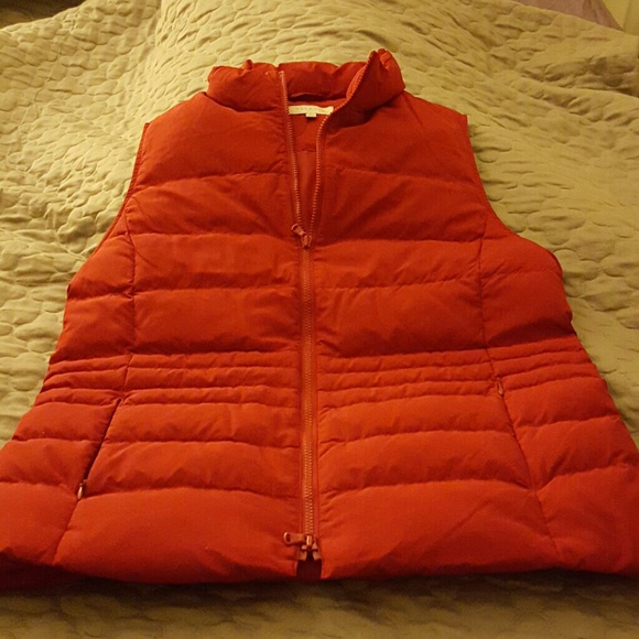 Talbots solid quilted puffer vest