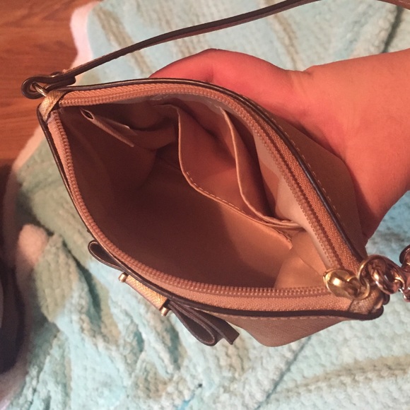 Gold Metallic COACH wristlet - Picture 3 of 4