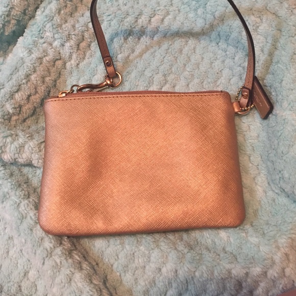 Gold Metallic COACH wristlet - Picture 4 of 4