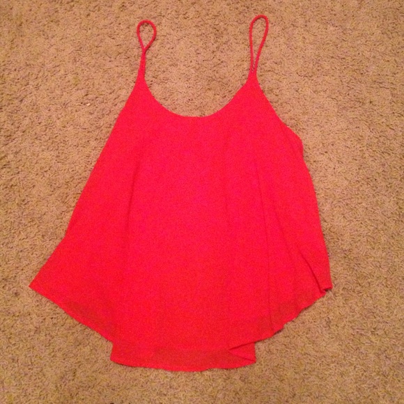 Beautiful layered flowing spaghetti strap blouse.