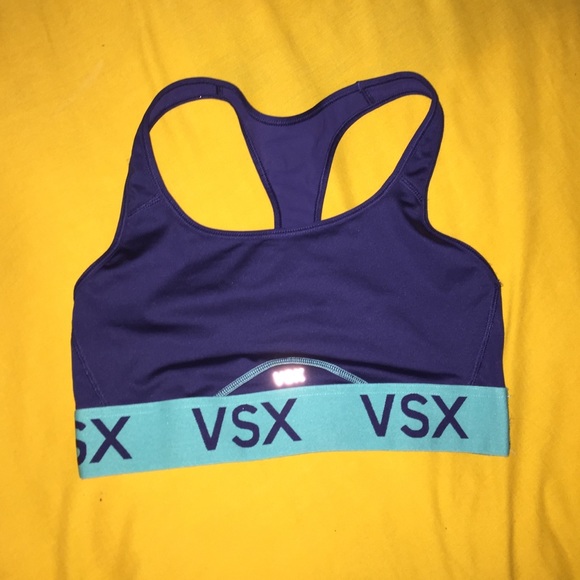NWOT. Victoria secret sports bra - Picture 1 of 2