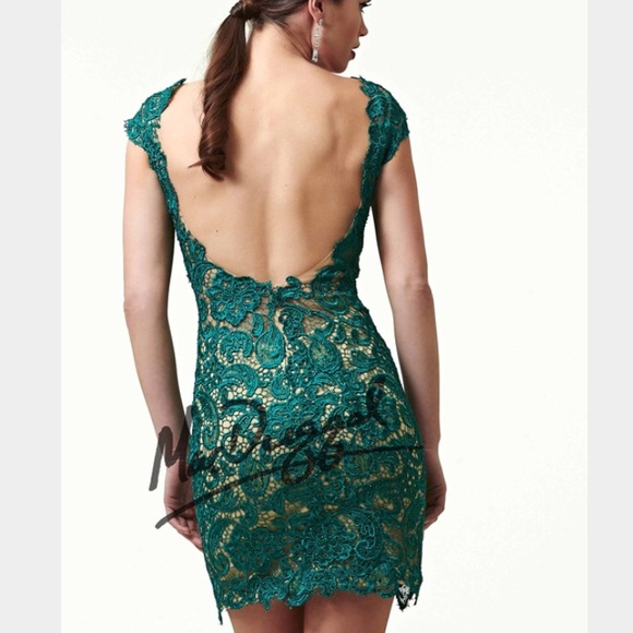 Emerald lace Mac Duggal Dress NWT