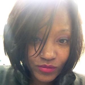 Meet your Posher, Dimitra