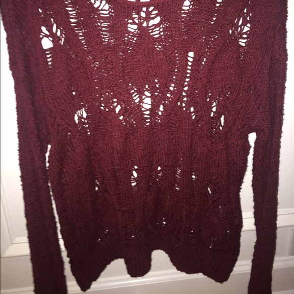 Burgundy knit sweater from American Eagle - Picture 4 of 4