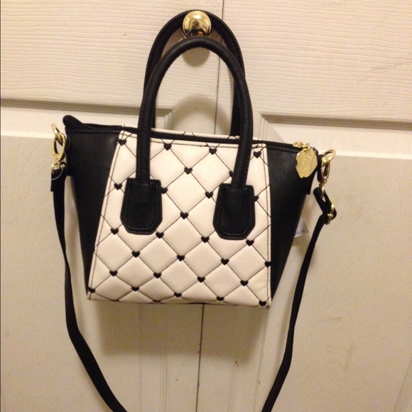 SOLD OUT - Picture 2 of 4