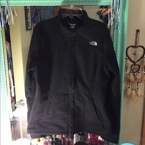 Black north face and Mac lipstick combo