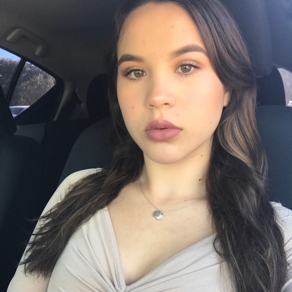 Meet your Posher, Aracely