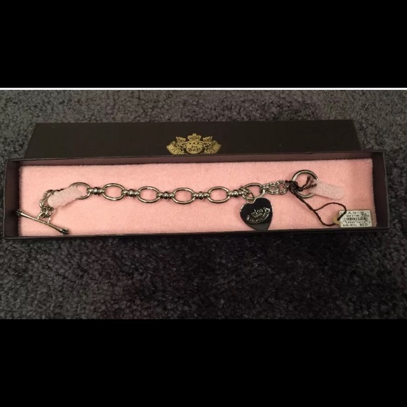 Juicy Couture heart shaped link bracelet - Picture 1 of 4