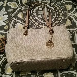 Michael kors purse authentic