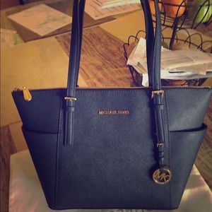 MK TOTE