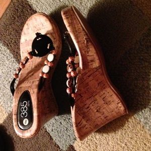 From body central wedges