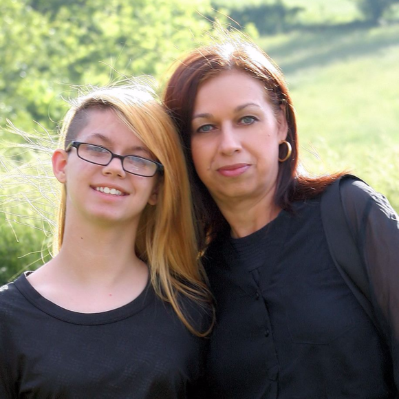 ~Handmade Designs~ Meet your Posher, Serena - Picture 2 of 8