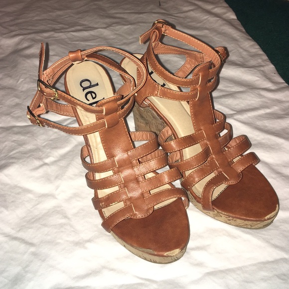 Deb wedges