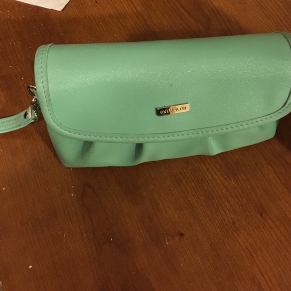 Small pouch for make ups