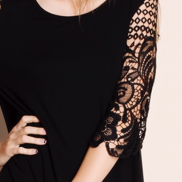 Crochet Sleeve Black Dress - Picture 4 of 4