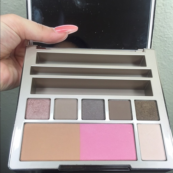 Naked on the run UD palette limited edition - Picture 2 of 2