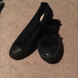 black converse