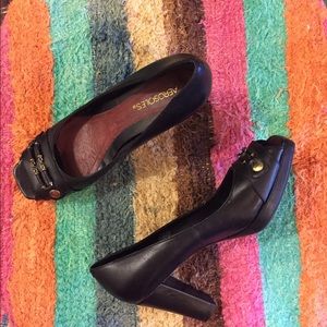 Super Cute Peep-toe Shoes!