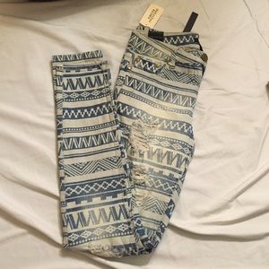 Boho tribal forever 21 ripped denim jeans 25