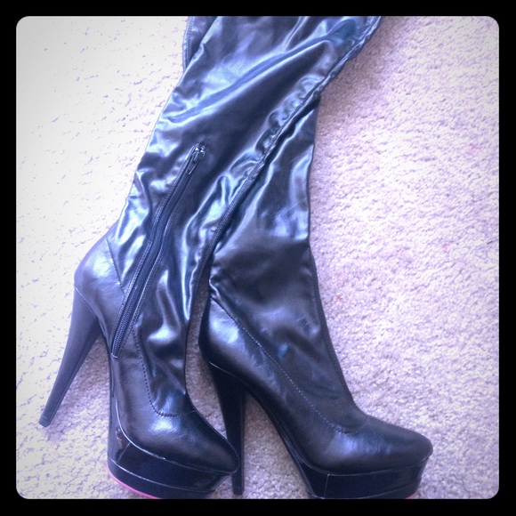 Black knee high stiletto boots