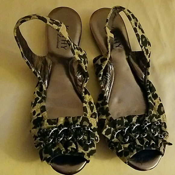 Kathy Van Zeeland Cheetah Slingback Flats