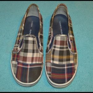 Tommy slip-ons