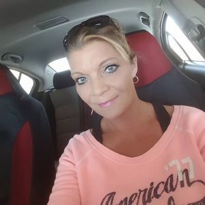 Meet your Posher, Deana