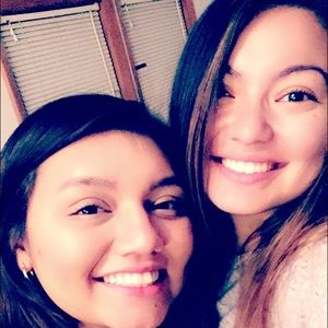 Meet your Posher, Moneejon