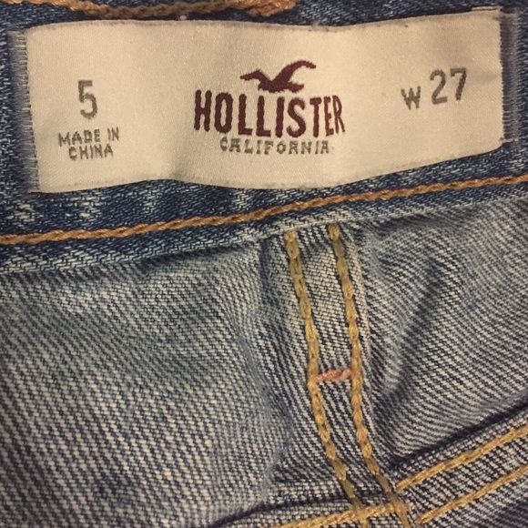 (SOLD) Hollister High-Wasted, Denim Shorts🌸 - Picture 4 of 4
