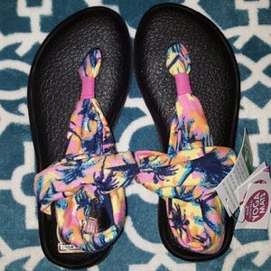 !!!!FINAL PRICE!!!! Sanuk Sandals
