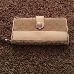 Coach wallet