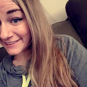 Meet your Posher, Selina