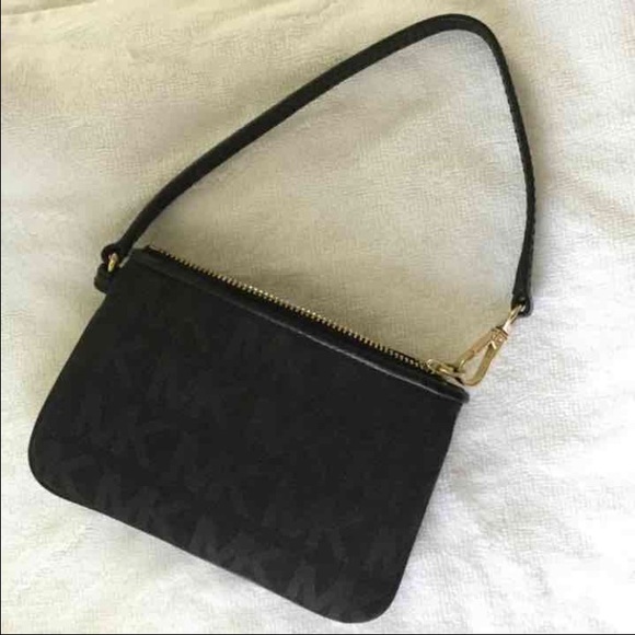 💖New!!💖Michael Kors Black Wristlet Wallet - Picture 3 of 4