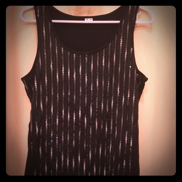 3 DOTS Black Sequins Tank Top- M ⚫️⚪️⚫️