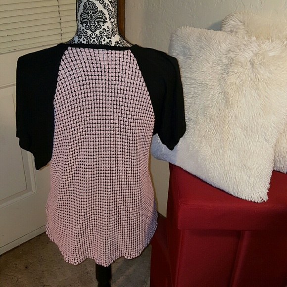 SOLD IN BUNDLE* LIGHT WEIGHT SWEATER - Picture 2 of 4