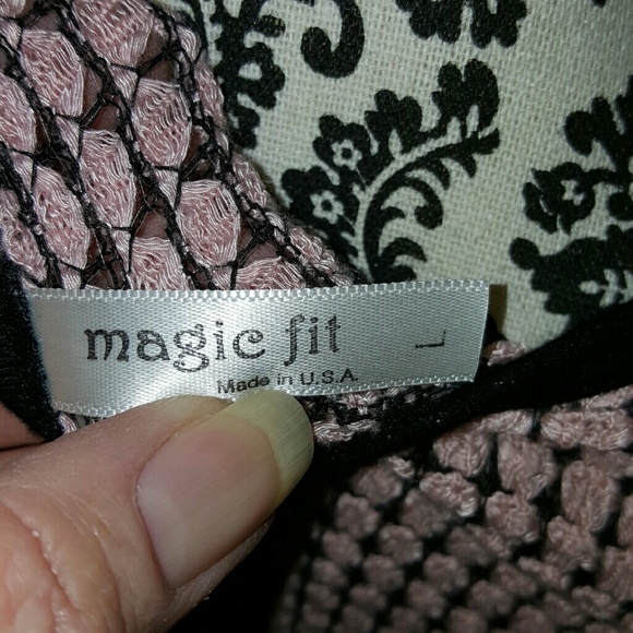 SOLD IN BUNDLE* LIGHT WEIGHT SWEATER - Picture 4 of 4