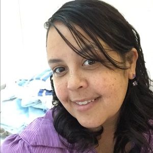 Meet your Posher, Cynthia